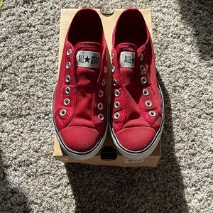 Red chuck it slip converse